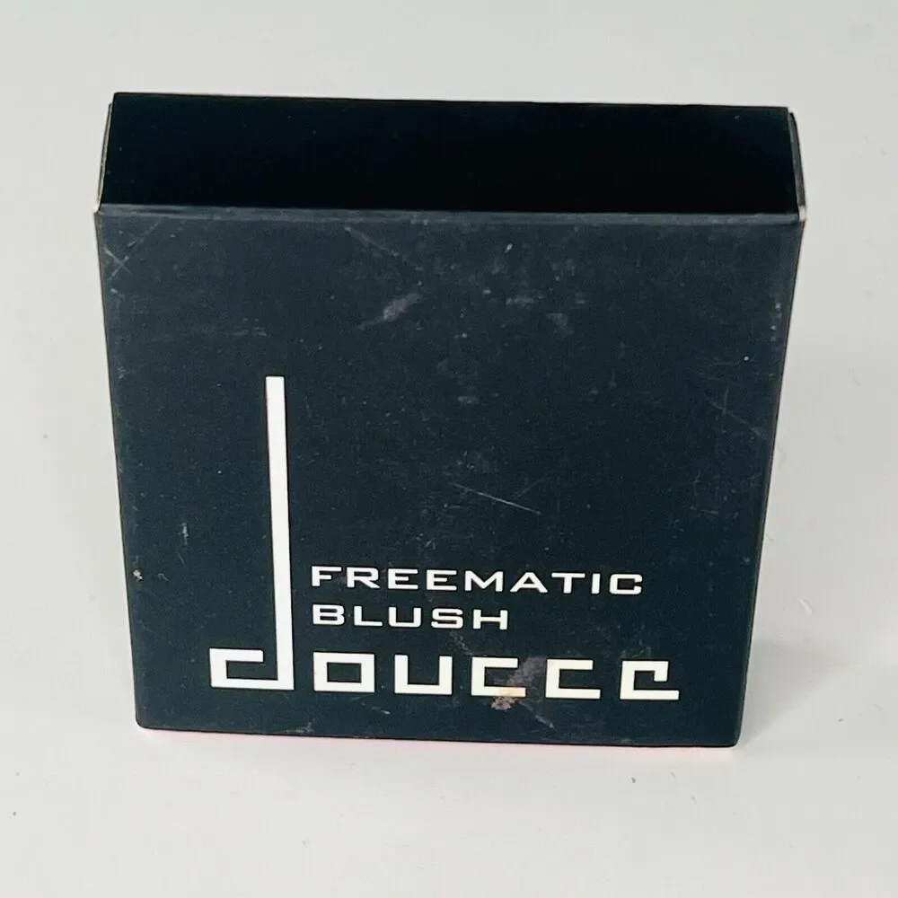 Doucce Freematic Blush Mono Zen Orange 49 Natural Finish Silky Powder 3.4g NIB